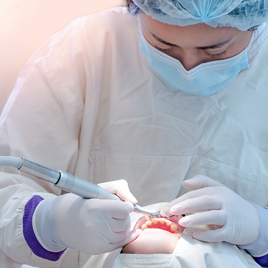 Maitland emergency dentist treating a patient